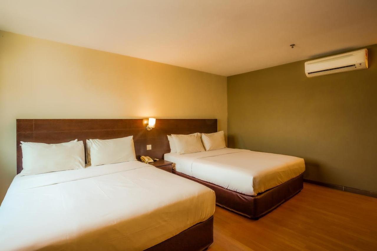 Pp Hotel By Moxy George Town  Kültér fotó